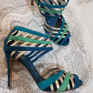 Turquoise, aqua and gold heels size 7